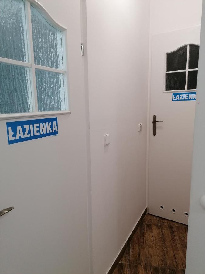 Hostel Tulip - Pokoj 2 Ze Wspolna Lazienka I Kuchnia Щецин Экстерьер фото